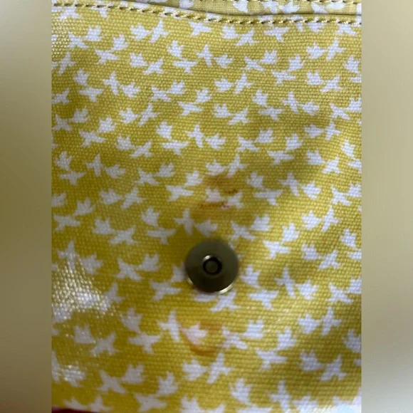 Fossil Crossbody purse yellow birds and trees - Picture 7 of 10